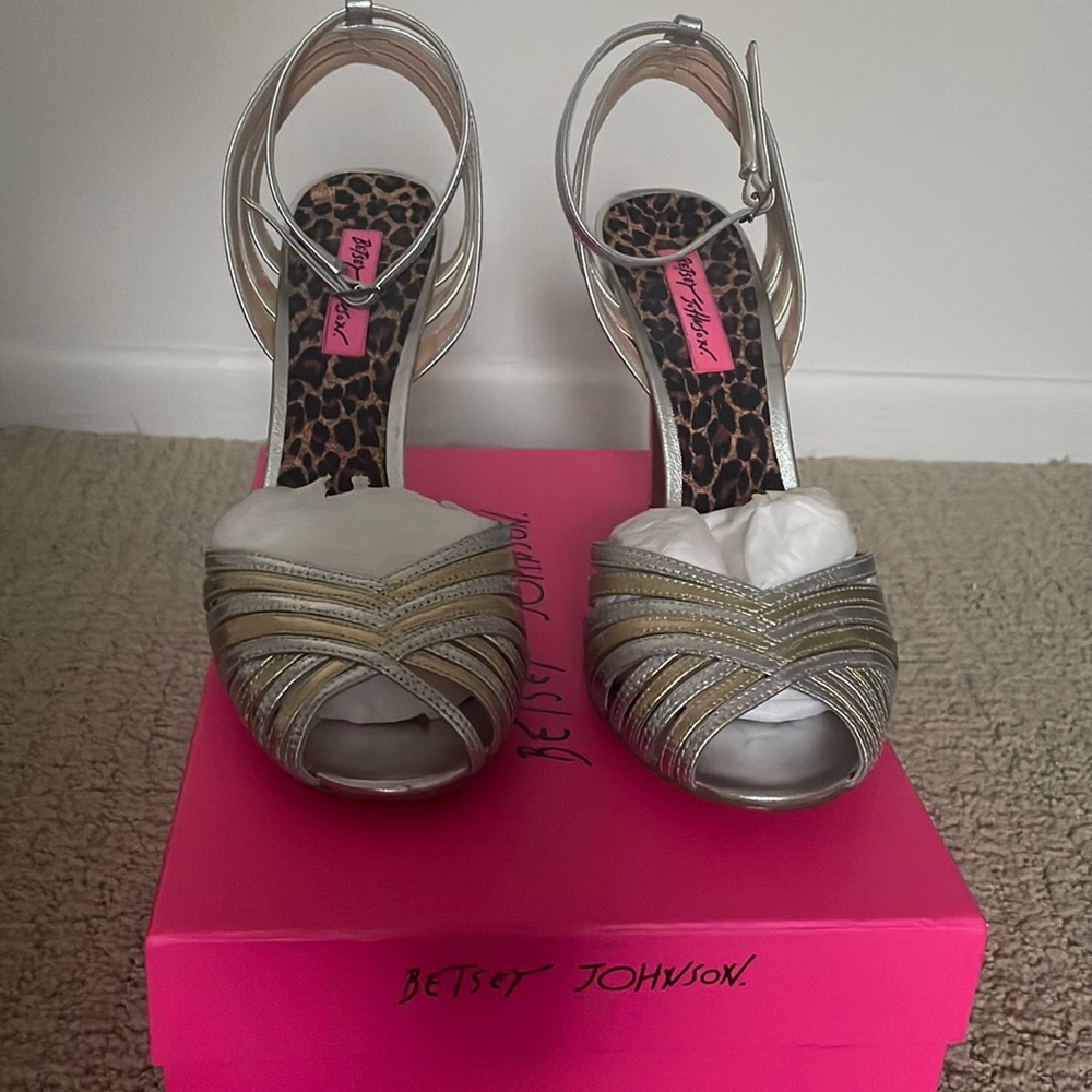 Betsey Johnson - Joshua Heeled Sandals
